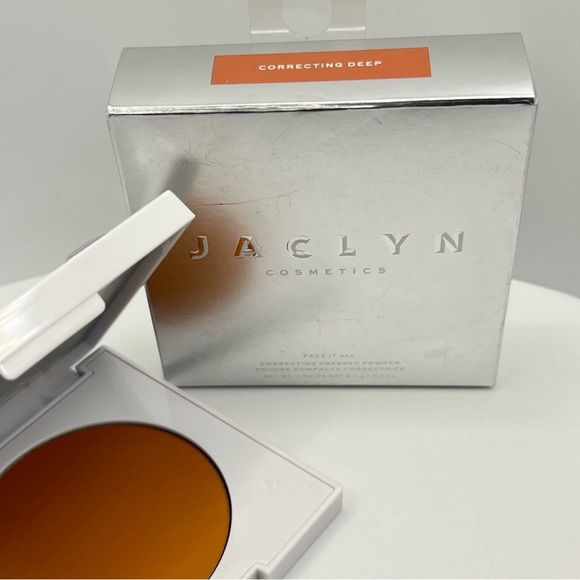 Jaclyn Cosmetics  Face It All Correcting Pressed Powder - "CORRECTING DEEP" NEW - Picture 3 of 6